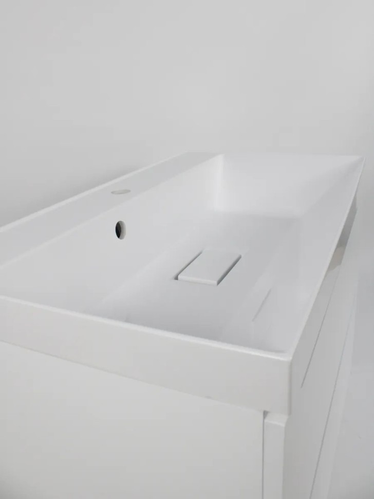 Раковина для ванной 80 см, Uperwood Classic New, белая глянцевая, с накладкой для слива