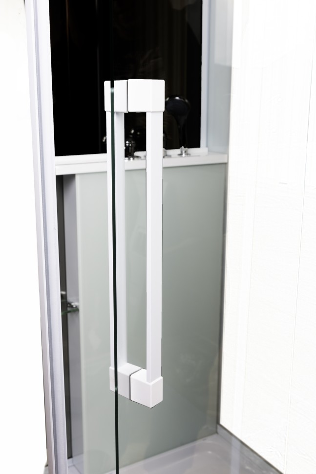 Душевая кабина Grossman Style GR166 (90x100x215) дверь распашная,5 мест