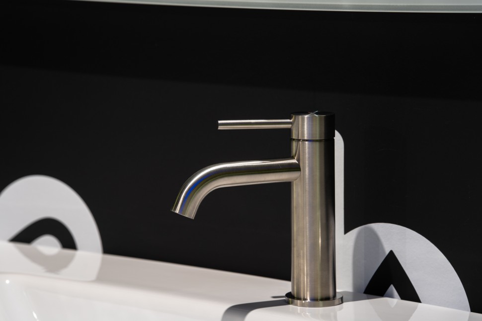 Смеситель ABBER Wasser Kreis 316 AF8110BST для раковины, брашированная сталь