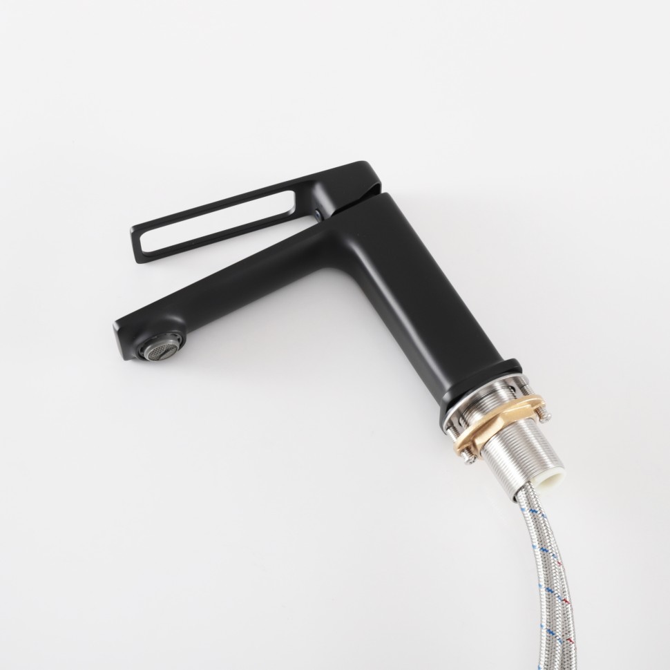 Смеситель для раковины Gid Niagara L057-BM-K L057BMK черный матовый