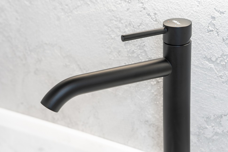 Смеситель ABBER Wasser Kreis AF8111B для накладной раковины, черный матовый